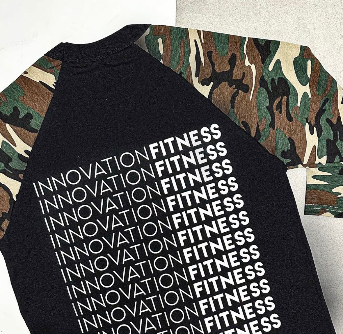 Unisex Camo Print 3/4 T-Shirt